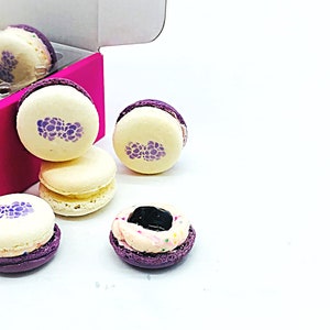 6 Pack Blackberry Sundae French Macarons