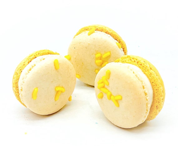 6 Pack Eggnog French Macarons -  Portugal