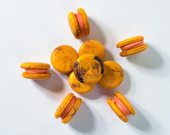 6 Pack Blood Orange Blackberry French Macaron
