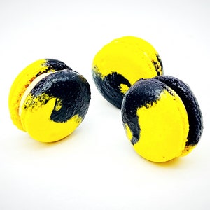 Caramel Pineapple Macarons (6 Pack) | Ideal for celebratory events.