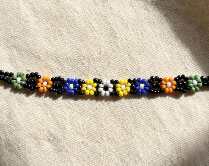 Black Multicolor Flower Beaded Bracelet