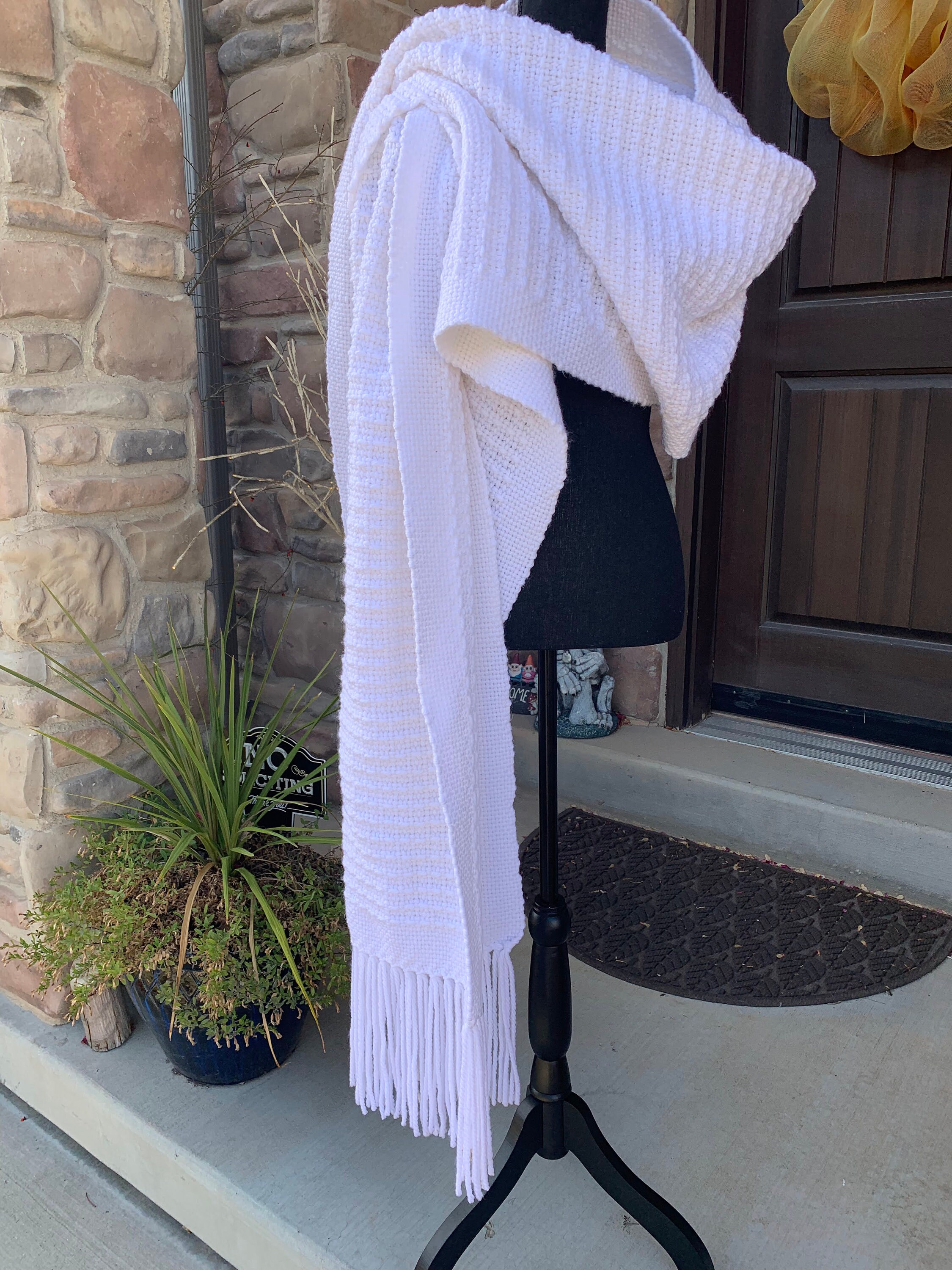 White Giant Blanket Scarf With Slit Inspired by Lenny Kravitz Etsy UK