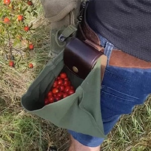 Leather and Canvas Bushcraft Bag, Canvas Foraging Pouch for Hiking, Treasures & Seashells, Easy Looping with Belts