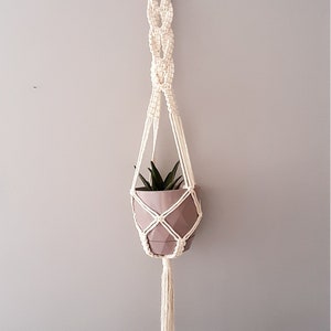 Macrame Plant Hanger, Boho Macrame Plant Holder, Handmade Hanging Hanging Planter, Aesthetic Window Plant Hanger, Unique Pot Hanger
