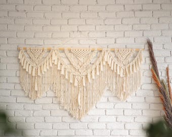 Statement Piece: Übergroßer Makramee Wandbehang Perfekt für Boho Chic Innenräume und Veranstaltungen