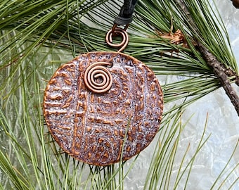 Stoneware ceramic pendant necklace