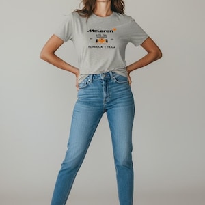 Geborduurd McLaren F1 shirt | Racing-hoody | Baby-T-shirt | Spaghettibandje | Racertanktop | Fan sweater Motorsport Team Apparel Gift afbeelding 3