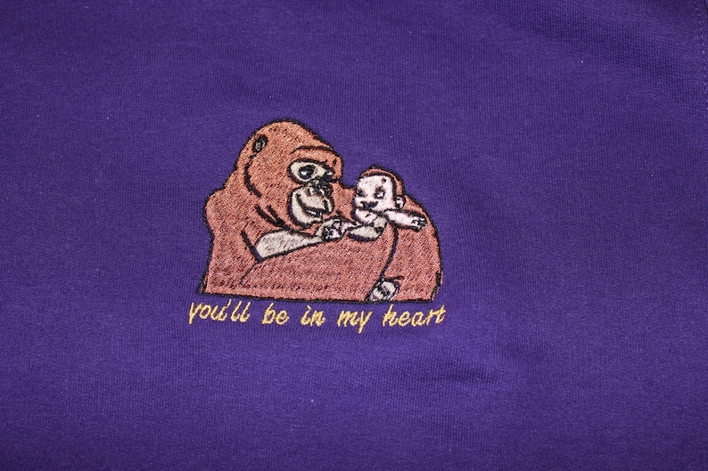 Camisa, sudadera o sudadera con capucha bordada de Tarzán y Kala de Disney / En mi corazón Purple