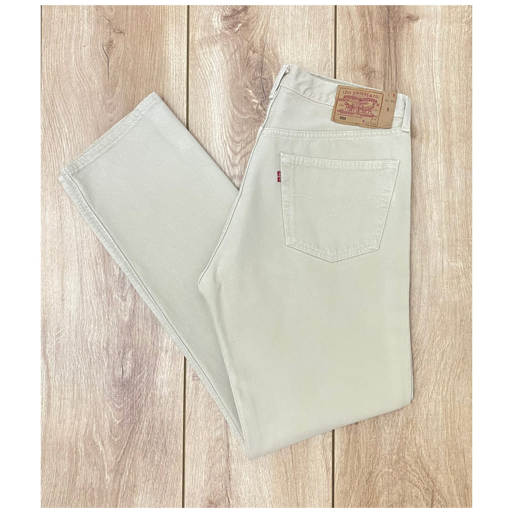 Levis 501 Made in USA W38”L34”, Vintage 90s, Cream Color