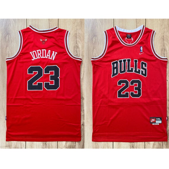 ジョーダン　Nike Chicago Bulls 23 ジャージ Lサイズ　/h Vintage Michael Jordan #23 Chicago Bulls Black Nike Team