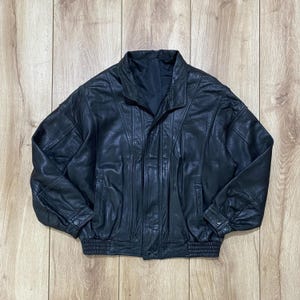 Black Genuine Leather Bomber Jacket, Vintage 80s–90s, Authentic Leather Jacket, Medium Size, Unisex, Military Oversized Style.