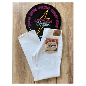 Unique Vintage Levi&#39;s 646 Orange Tab Jeans in Classic White with Perfect Fit W36 L34 for a Nostalgic Touch.