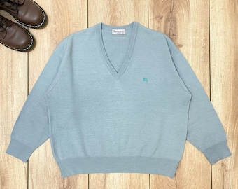Vintage Burberry Sweater, Vintage BURBERRYS Jumper, Light Bluish Grey Color, Size M.