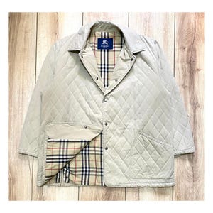 Classic Burberry Jacket, Large Size - Oversized Burberry, Minimalist Luxury Jacket