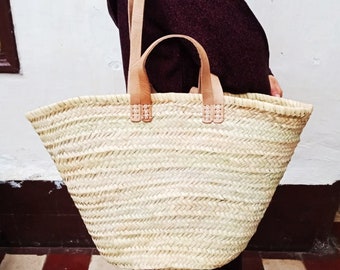 Moroccan basket. Natural Moroccan XL straw bag with double natural leather handle . Beach bag, market basket, handmade french basket
