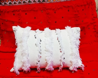 Moroccan Handira pillow. Withe wedding pillow. Berber Handira cushion. Throw pillow. Home decor