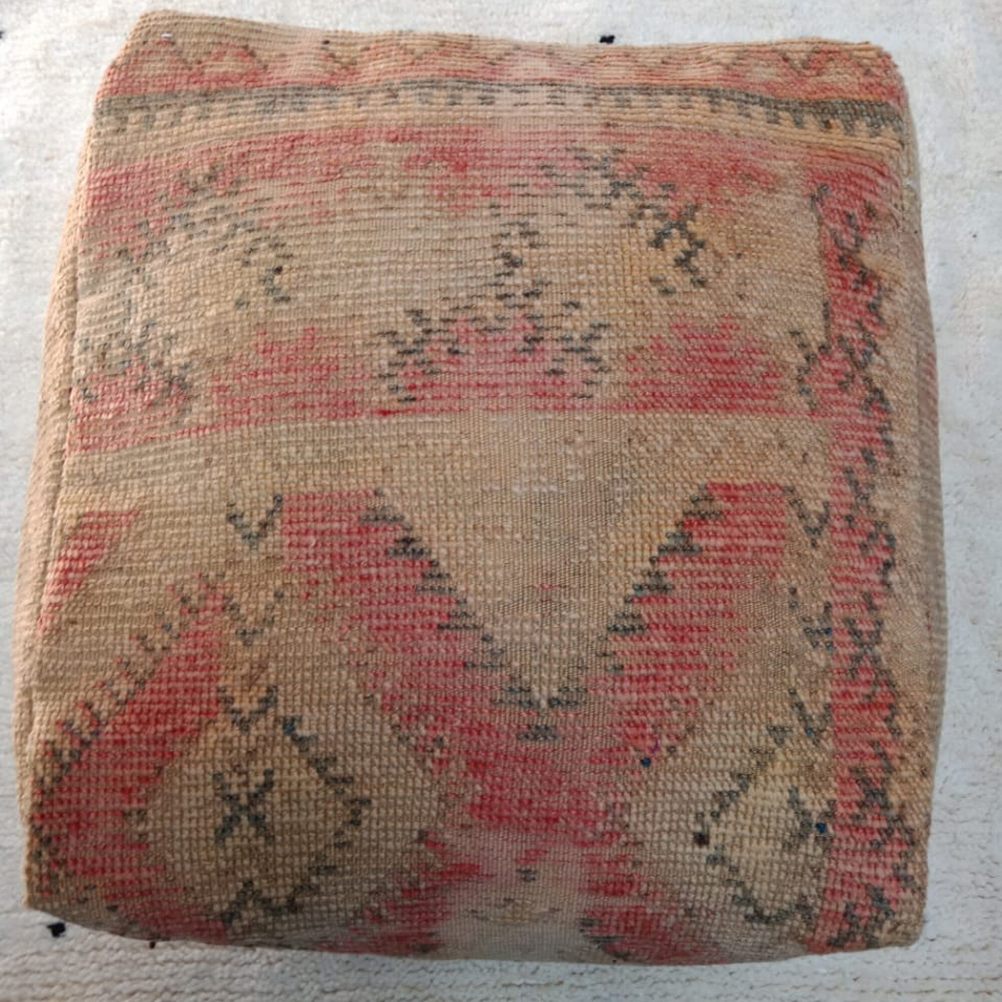 Póufo de lana vintage marroquí puf de lana cuadrada. Pouf | Etsy