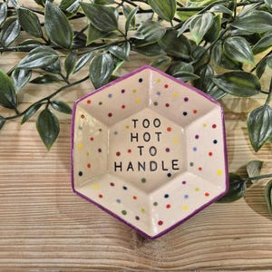 Plato de cerámica con eslogan para bolsitas de té, lunares, organizador de bolsitas de té, soporte para bolsitas de té, hecho a mano, hexagonal, imagen 11
