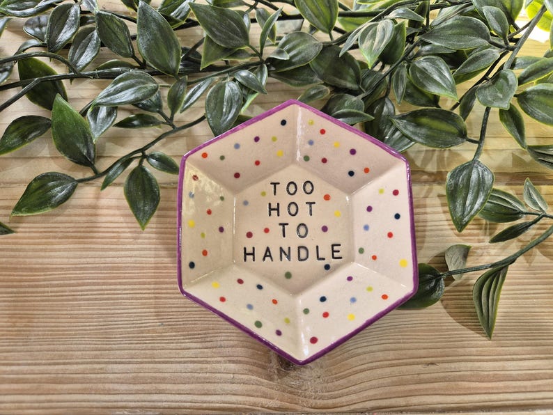 Plato de cerámica con eslogan para bolsitas de té, lunares, organizador de bolsitas de té, soporte para bolsitas de té, hecho a mano, hexagonal, imagen 11