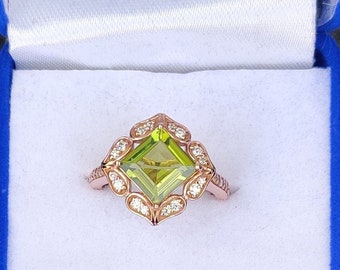 PERIDOT RING