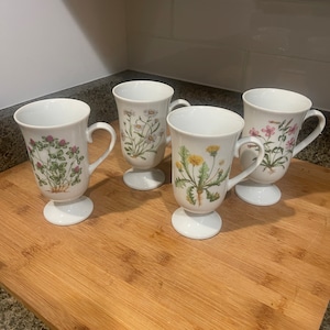 Porcelain Footed Coffee Mug Tea Mugs Set, Vintage Flower Coffee/Tea Cups, Japanese Floral Design, Set of 4