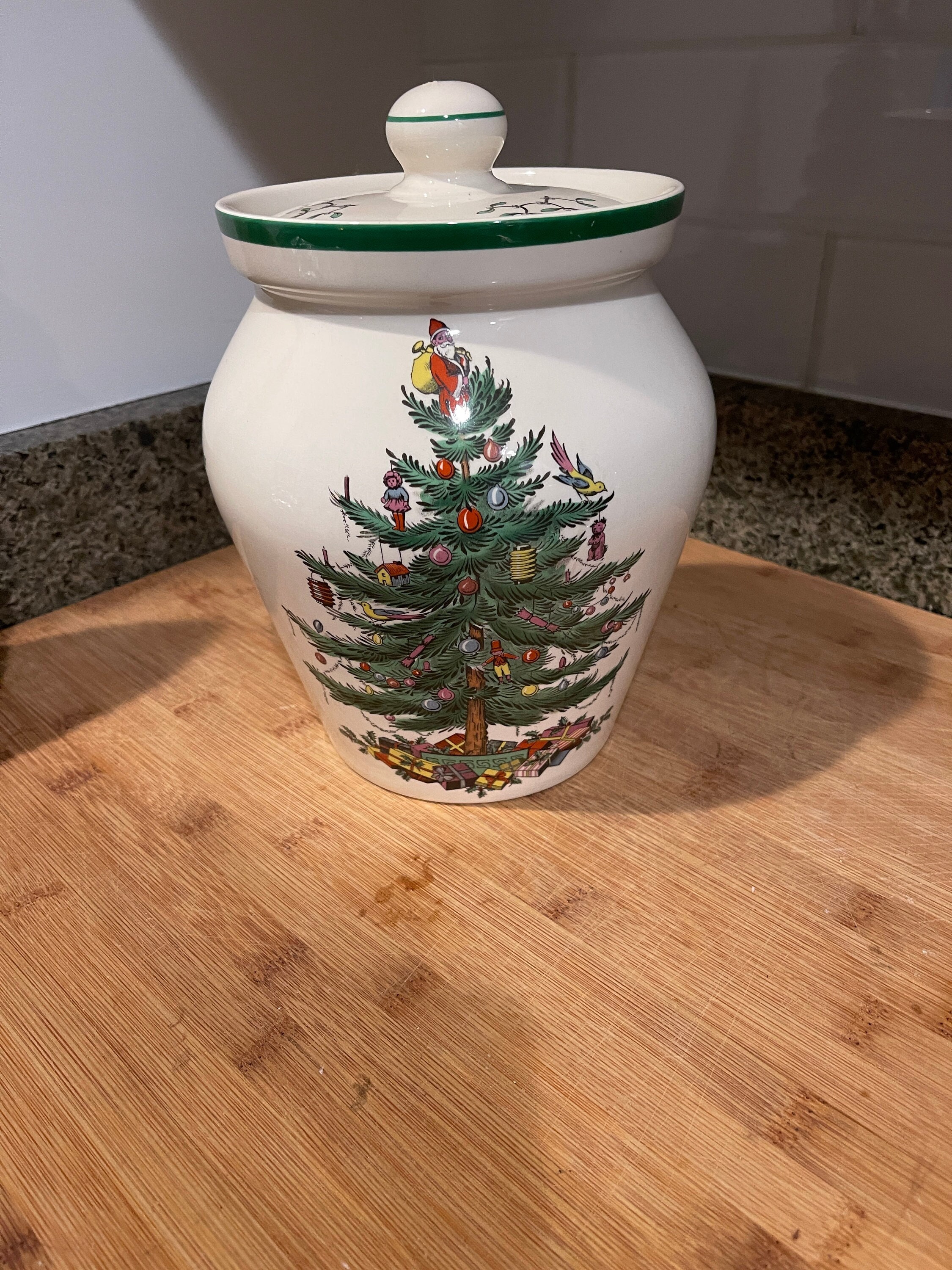 Spode Christmas Tree 6.5 Round Storage Jar Locking Lid