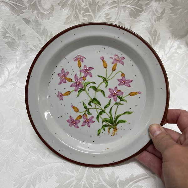 Hearthside Salad Plate, Japan Buffet Ware, Stoneware Floral Dinnerware, Salad Plate, set of 4, pink Wild Flower Plates