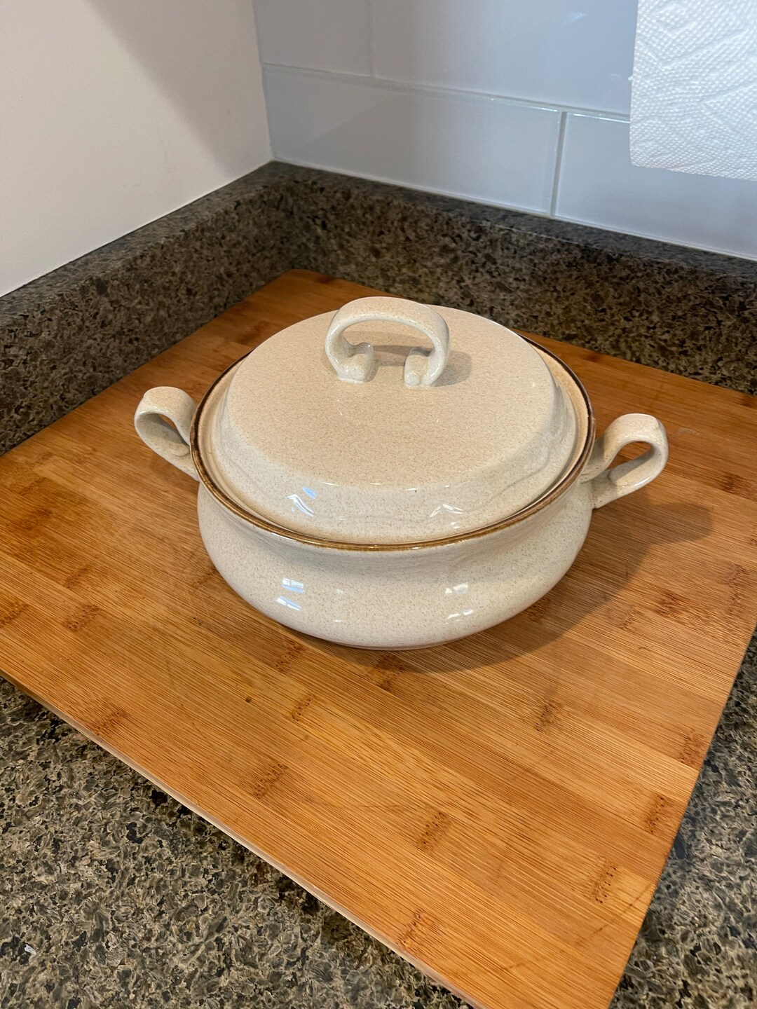 TUREEN W/BIRD  (2 QT) 9.5