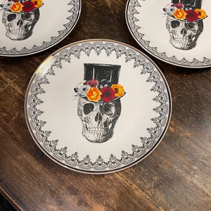 Harvest Green Studio Skull Dinner Plates, Halloween Dinnerware, Gold Lace Pattern White Skull Plate, Black Skull Plate, 2 set of 4 each