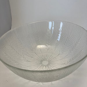 Vintage Country Wheat Pattern Glass Salad Bowl 10”, Cristal D&#39;arques-Durand, Wheat Stalk Glass Bowl, Arcoroc Wheat Bowl