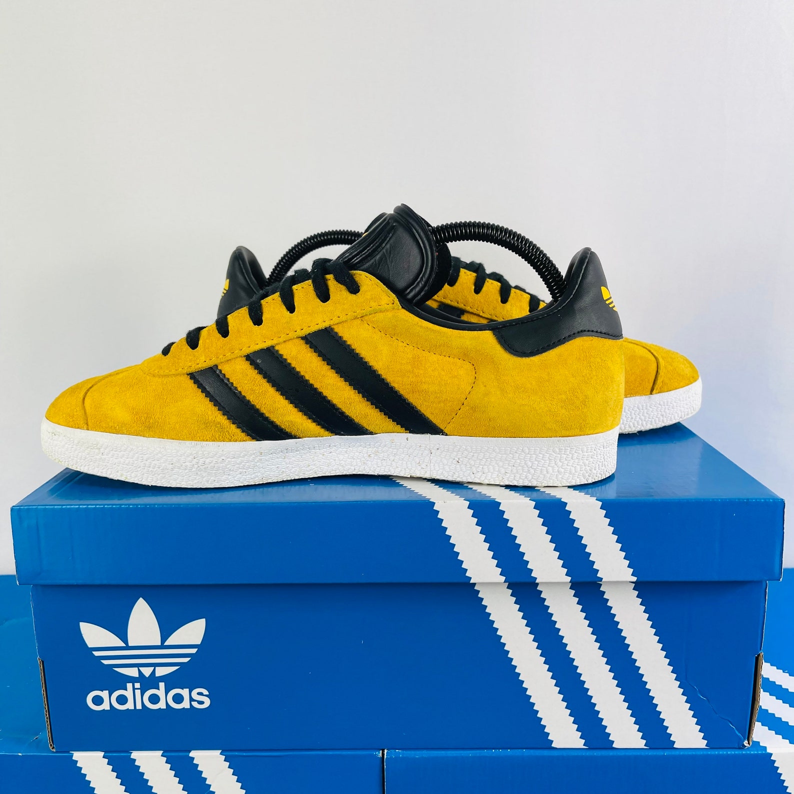 Rare Unisex Adidas Gazelle 2016 Yellow And Black Trainers | Etsy