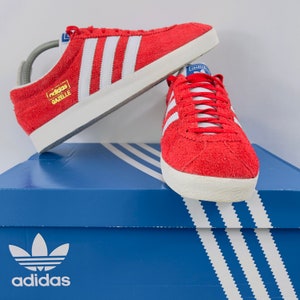 adidas gazelle vintage red 