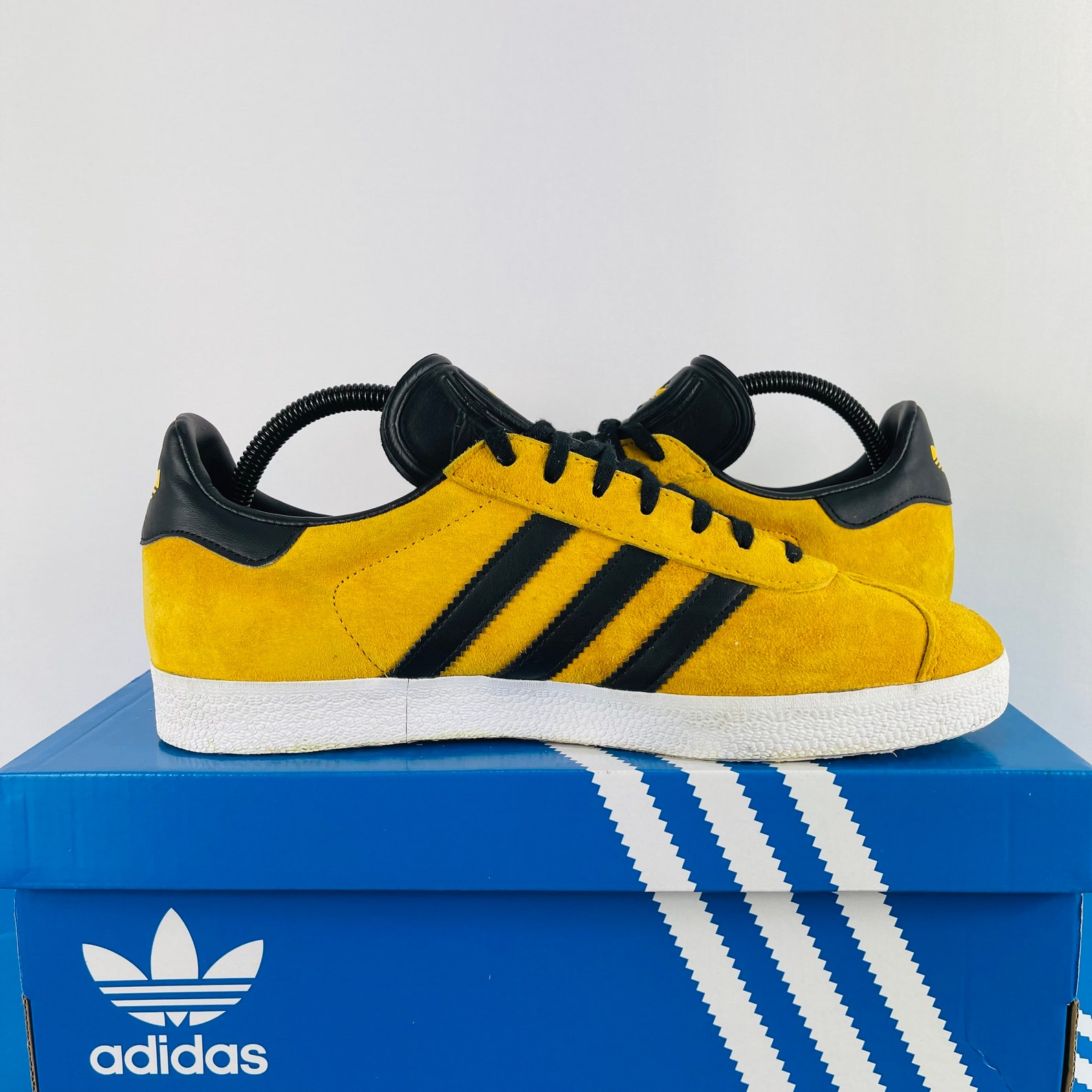 Rare Unisex Adidas Gazelle 2016 Yellow And Black Trainers | Etsy