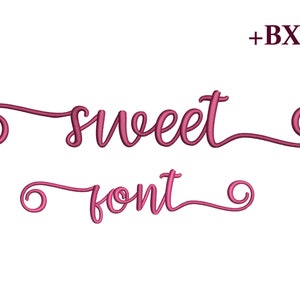 Può includere: Un design di font corsivo rosa con le parole "sweet font" in uno stile calligrafico.