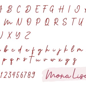 K&ouml;nnte beinhalten: Ein handgeschriebenes Alphabet in Rot mit Gro&szlig;- und Kleinbuchstaben, Zahlen von 0 bis 9 und dem Text "Mona Lisa" in einer pinkfarbenen und roten handgeschriebenen Schrift.