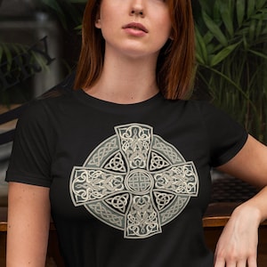 Celtic Cross T-Shirt, Pagan T-Shirt, Celtic Tee, Norse T-Shirt, Viking T-Shirt, Celtic Gift