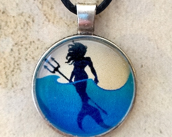 Enchanting Mermaid Pendant Necklace - Women's Ocean Fantasy Jewelry