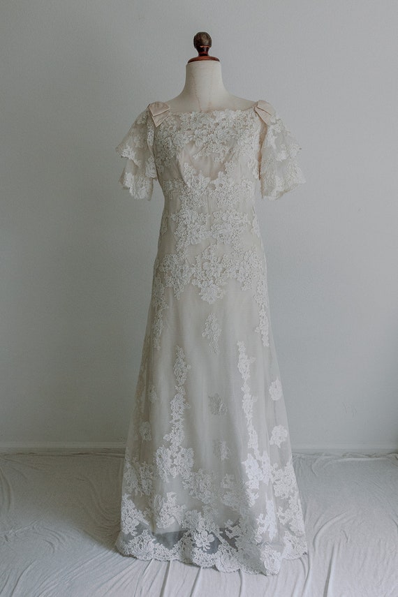 Vintage Wedding dress - 1960s floral lace Priscil… - image 2