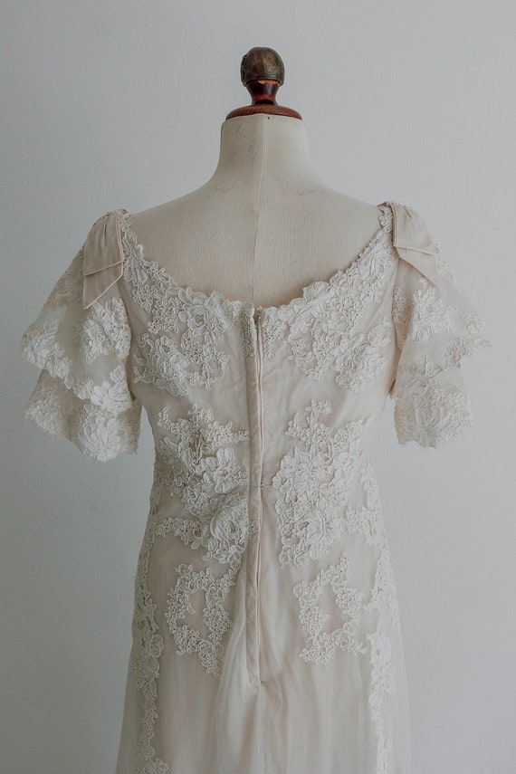 Vintage Wedding dress - 1960s floral lace Priscil… - image 4