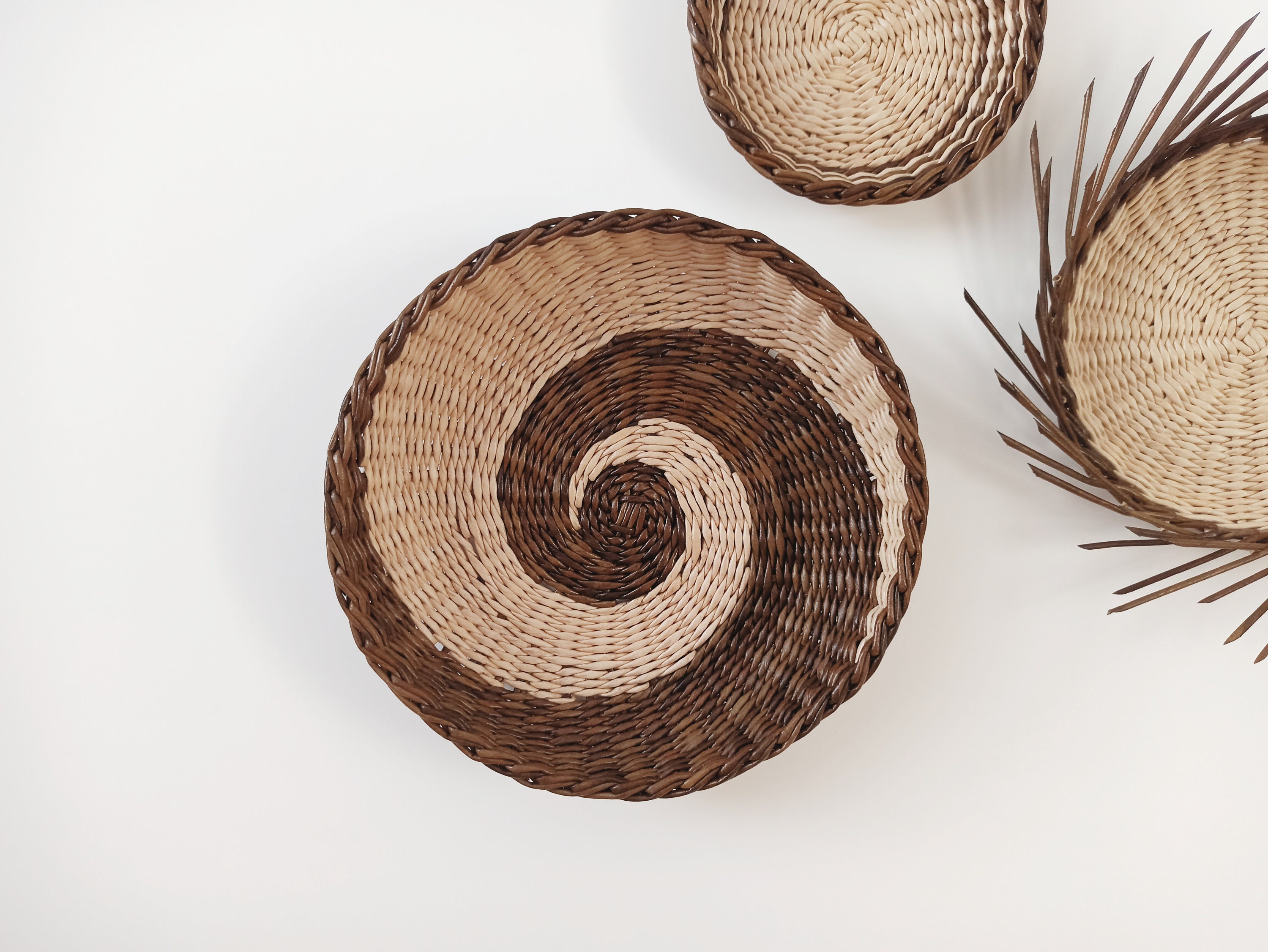 Wall decor wicker plates set of 5 Etsy