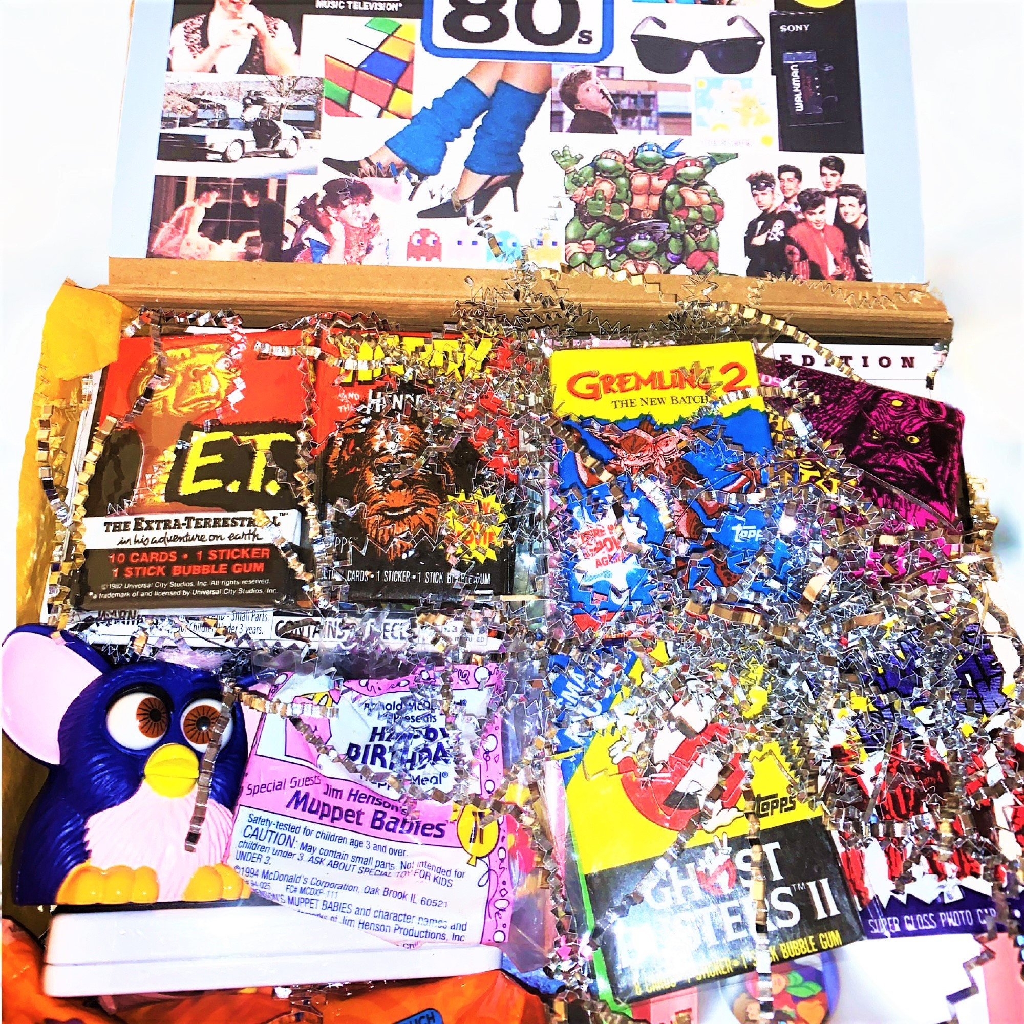 80's Trends Mystery Box! Nostalgic gift, Birthday boxes, Mystery box, 80's  fan