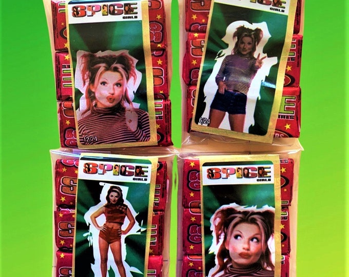 Spice Girls (12 Gum Pieces and 4 Ginger Spice Stickers)