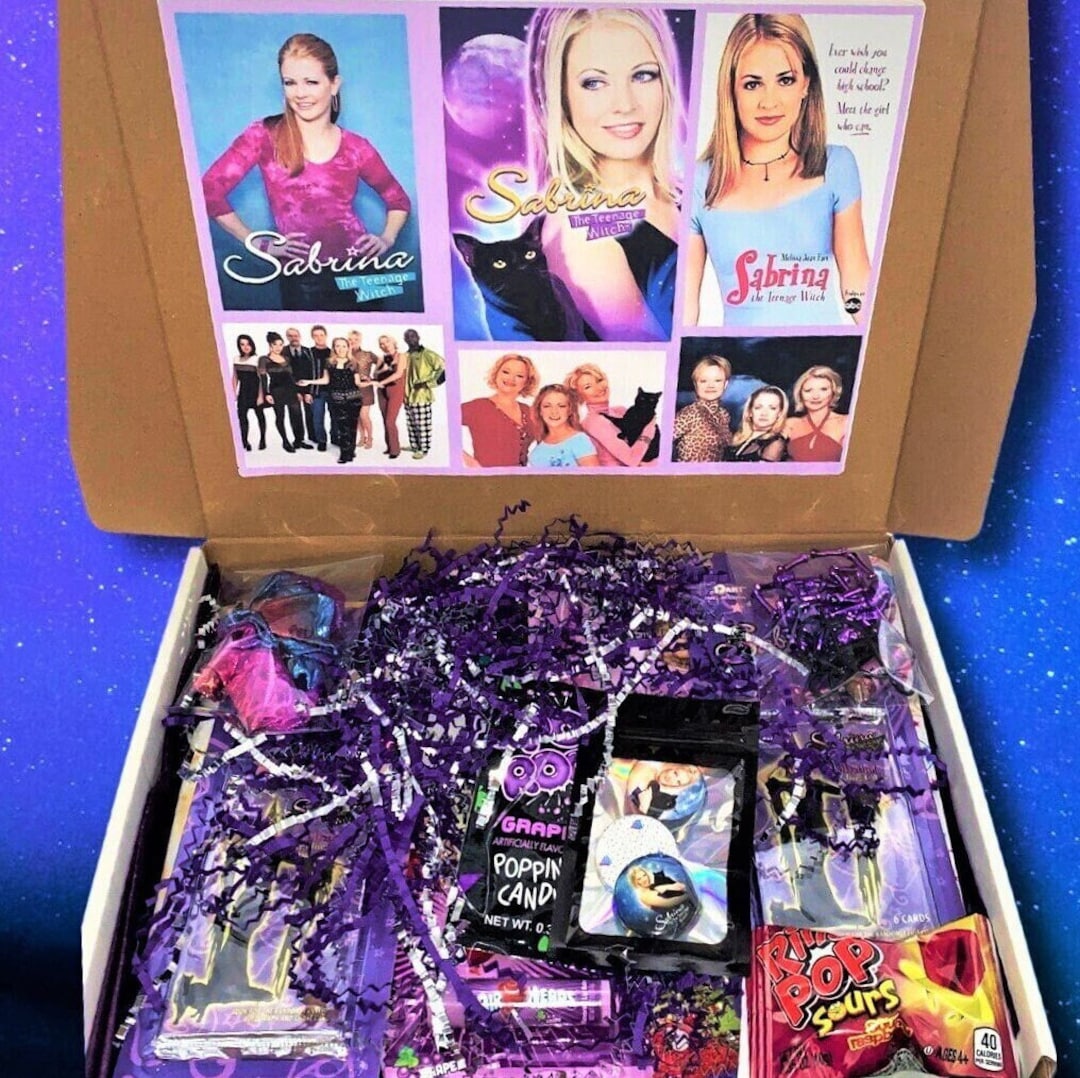 80's Trends Mystery Box! Nostalgic gift, Birthday boxes, Mystery box, 80's  fan