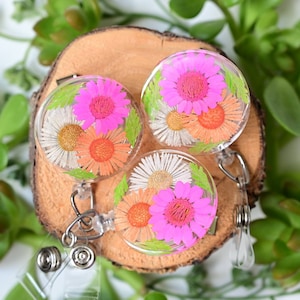 Floral Badge Reel. Alligator Clip Badge Holder. Natural Flower Badge Reel. Resin Badge Reel