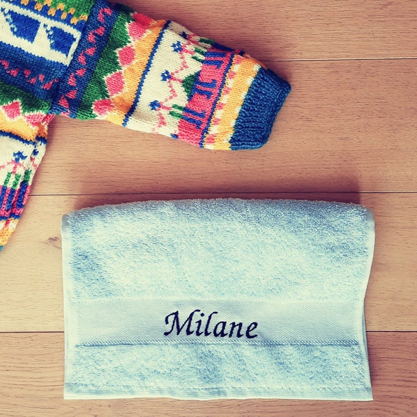 Small bath towel with custom embroidery 100% cotton oeko-tex