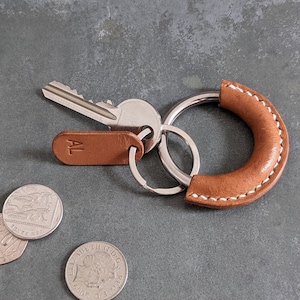 Personalised Leather Ring keychain in Light Tan