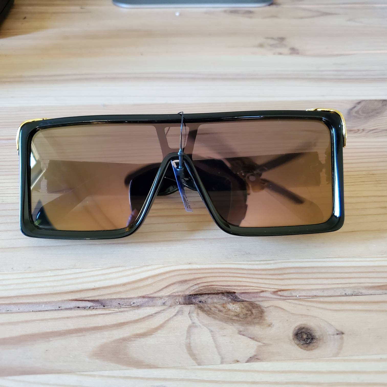 LOUIS VUITTON LV 2021 Nuevas Gafas De Sol Gafas De Sol Con Estilo Moda Alta  Calidad Polarizada Para Hombres Para Mujer Vidrio UV400 6 Estilo Logotipo De  Abejas Con Caja De 48,25 €