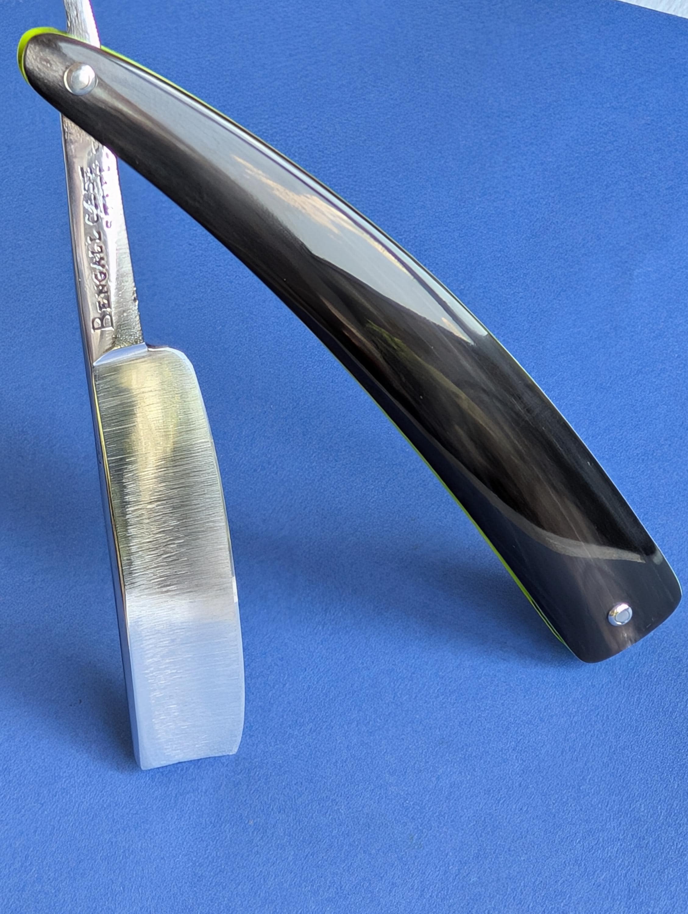 Vintage Straight Razor 