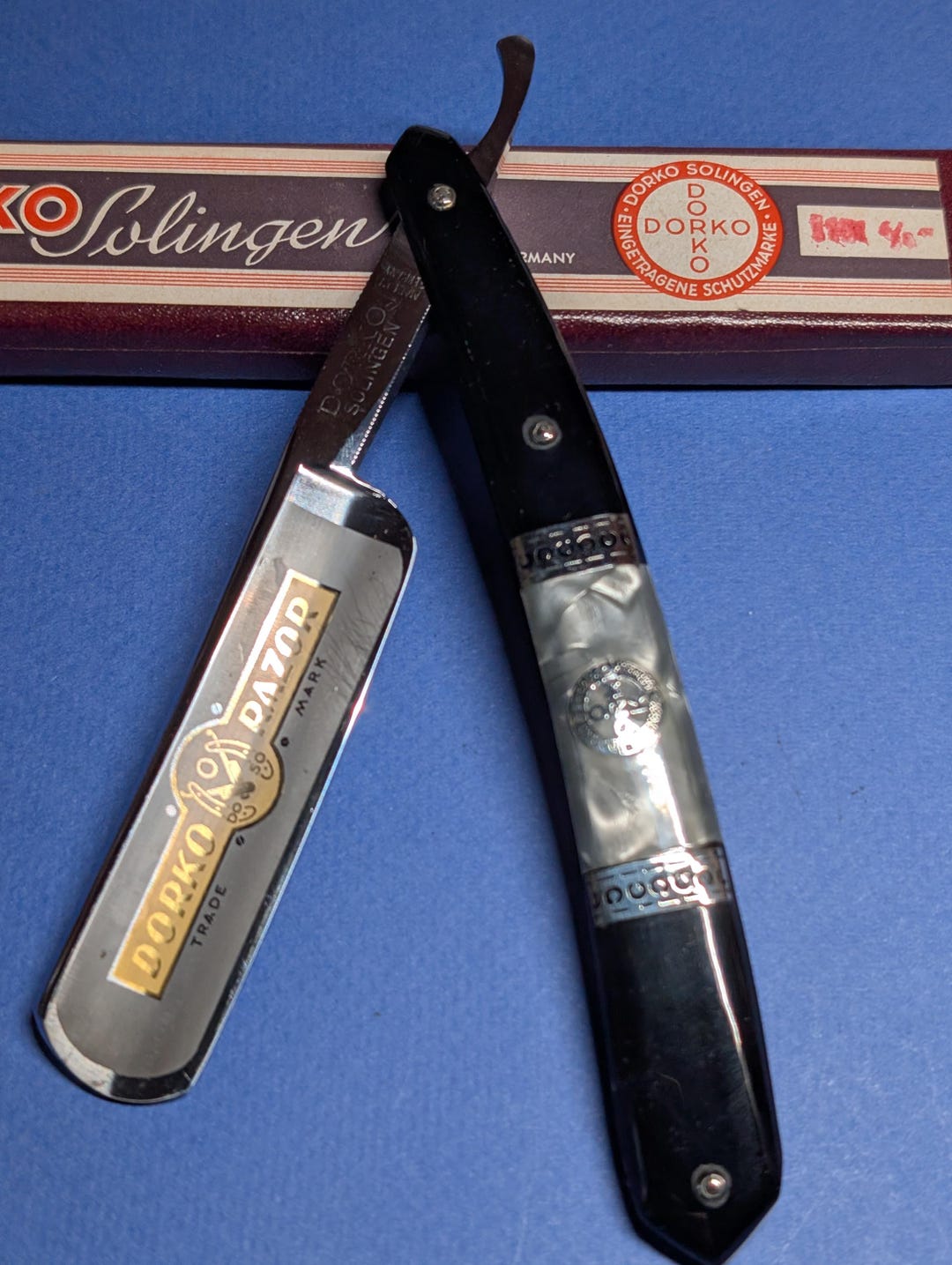 Straight Razor