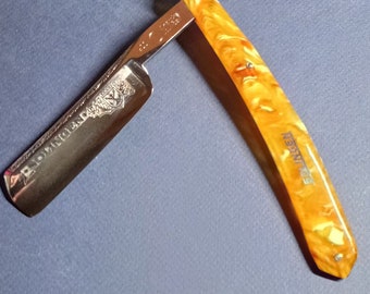 straight razor &quot;Areuka&quot;